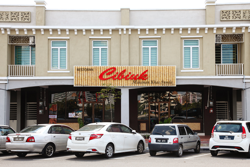 20 Tempat Makan Popular Di Melaka - TCER.MY